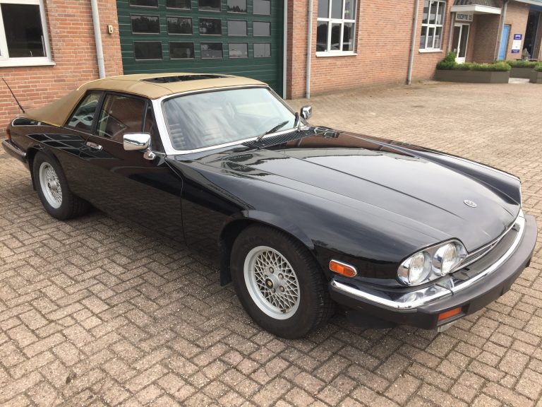 Jaguar xj6 v12